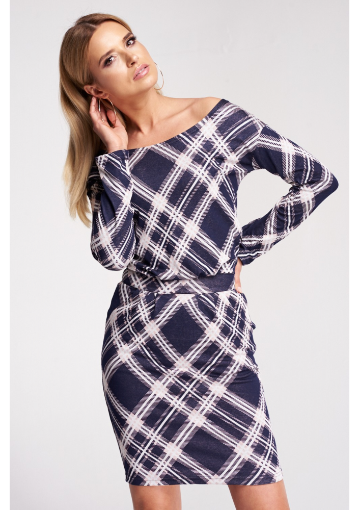 PENCIL DRESS IN HOUNDSTOOTH PATTERN