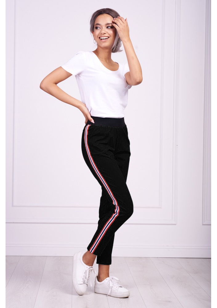 KOMPLET Z SZORTAMI W CYTRYNY