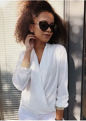 SHIRT GOLD DETAILS
