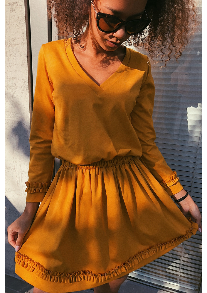 DRESS WITH LACE DETAILS