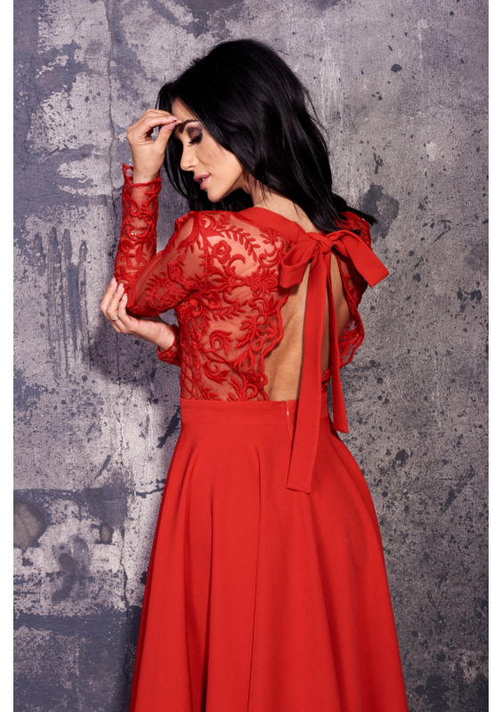 SUKIENKA Z GIPIURĄ Z ASYMETRYCZNYM DOŁEM