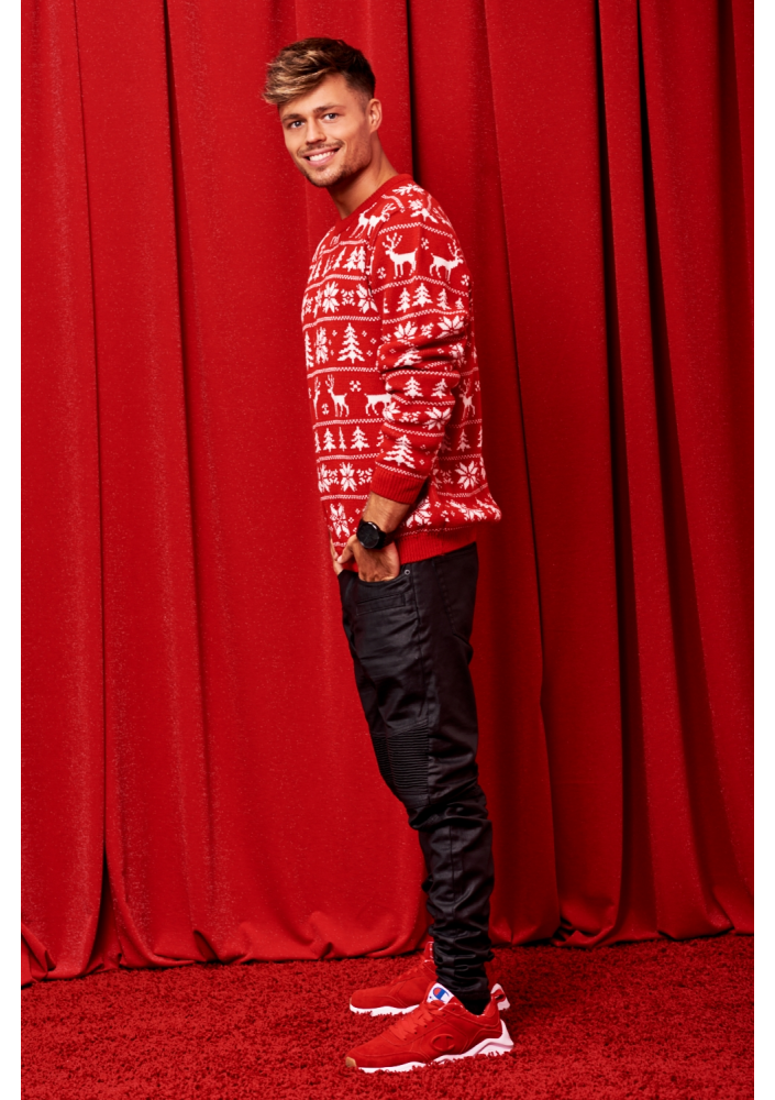 SWETER WINTER TIME MAN