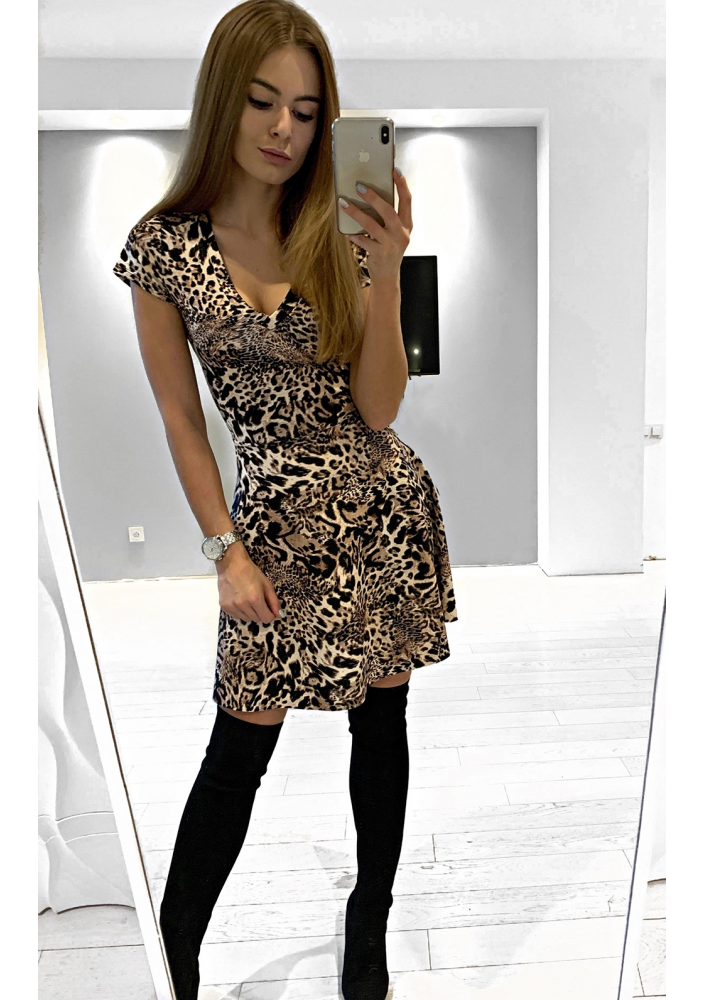 ROZKLOSZOWANA SUKIENKA WILD PRINT ILM