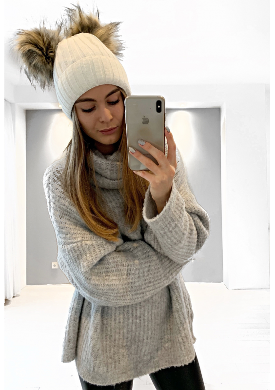 CZAPKA ZIMOWA Z POMPONAMI  ILM C02