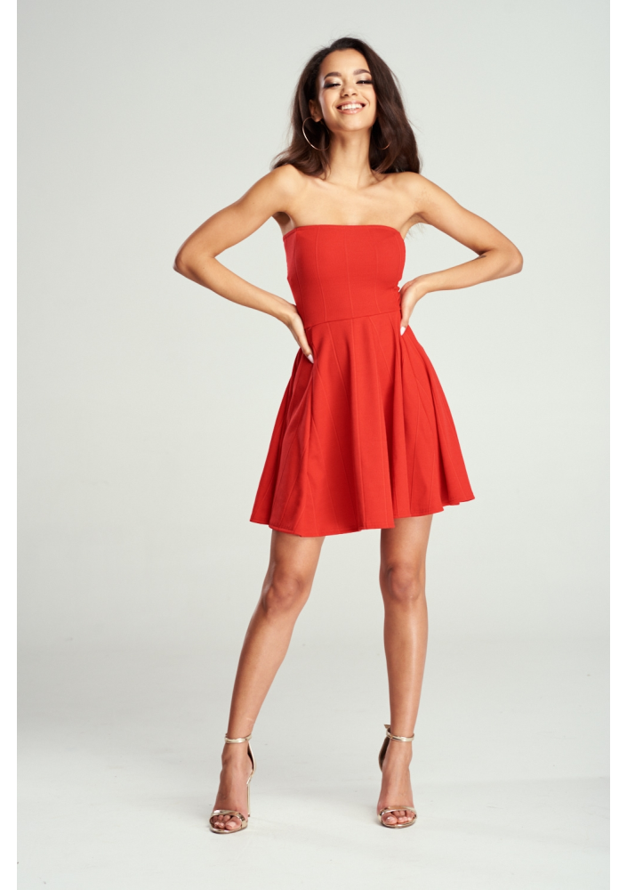 ROZKLOSZOWANA SUKIENKA Z GORSETOWĄ GÓRĄ