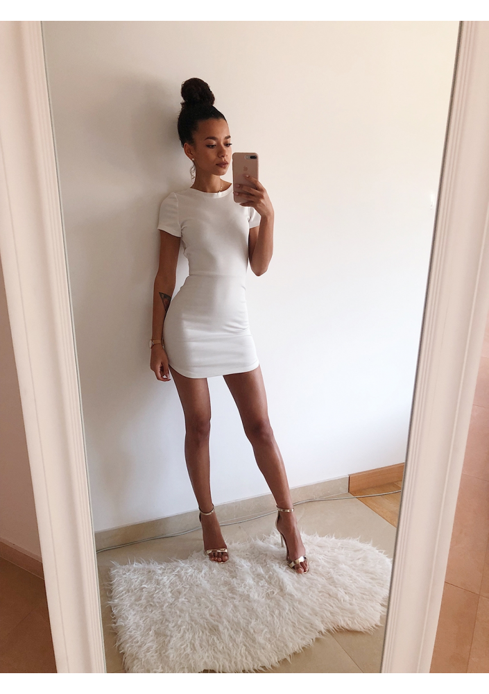 DOPASOWANA SUKIENKA BASIC