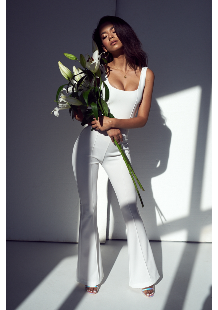 KOMBINEZON Z POSZEŻANĄ NOGAWKĄ