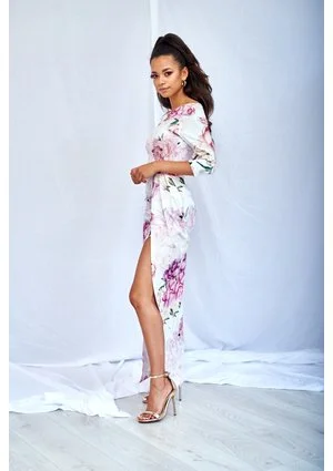 DOPASOWANA SUKIENKA  MAXI WHITE ROSE PRINT