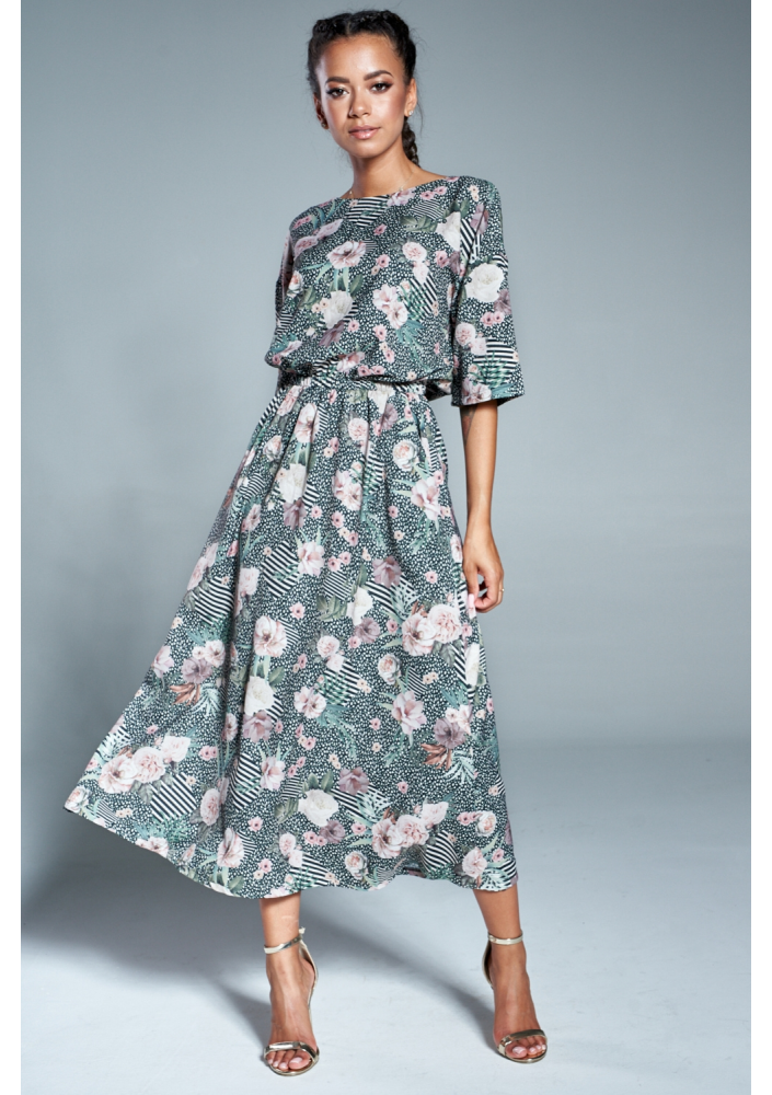 Sukienka midi z kieszeniami w Pudrowe kwiaty