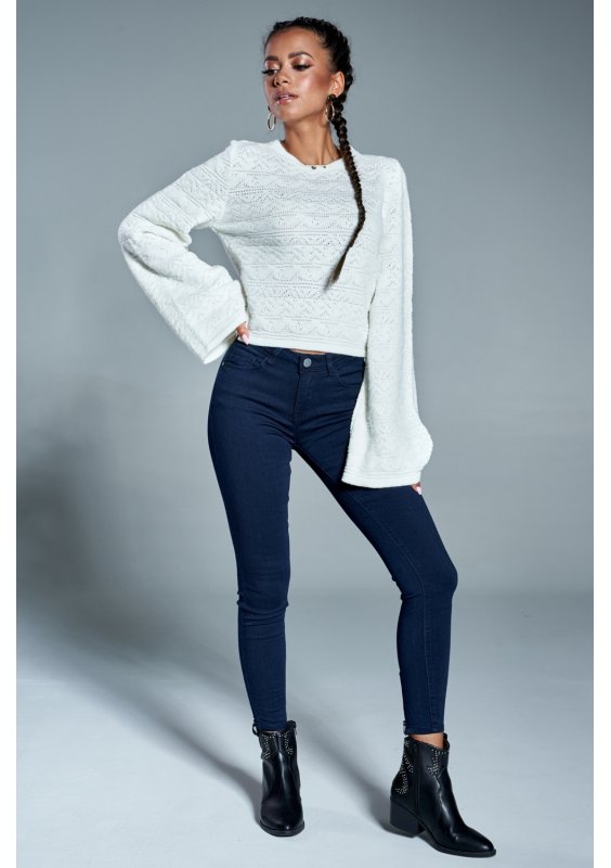 Sweter ażurowy z poszerzanym rękawem A Kremowy ILM