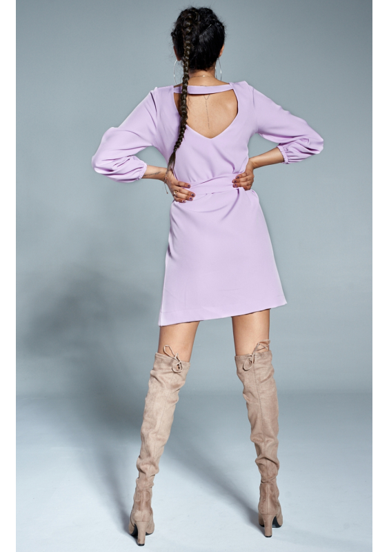 Klasyczna sukienka z dekoltem V Fioletowa