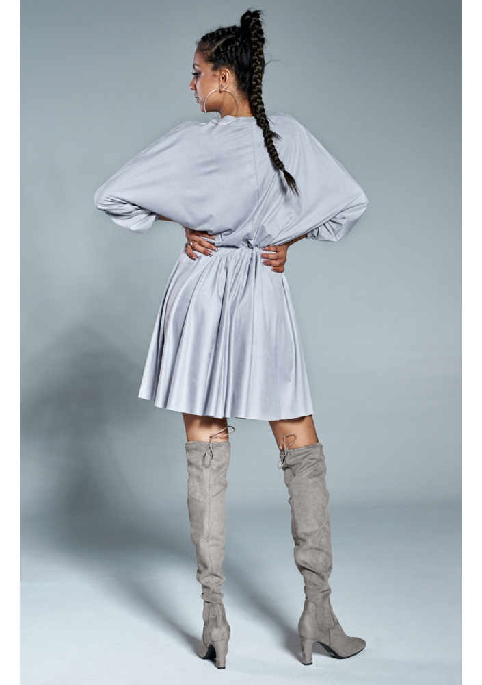 Sukienka z troczkiem z delikatnego zamszu Szara