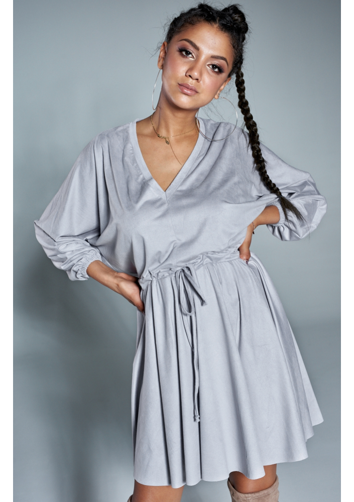 Sukienka z troczkiem z delikatnego zamszu Szara