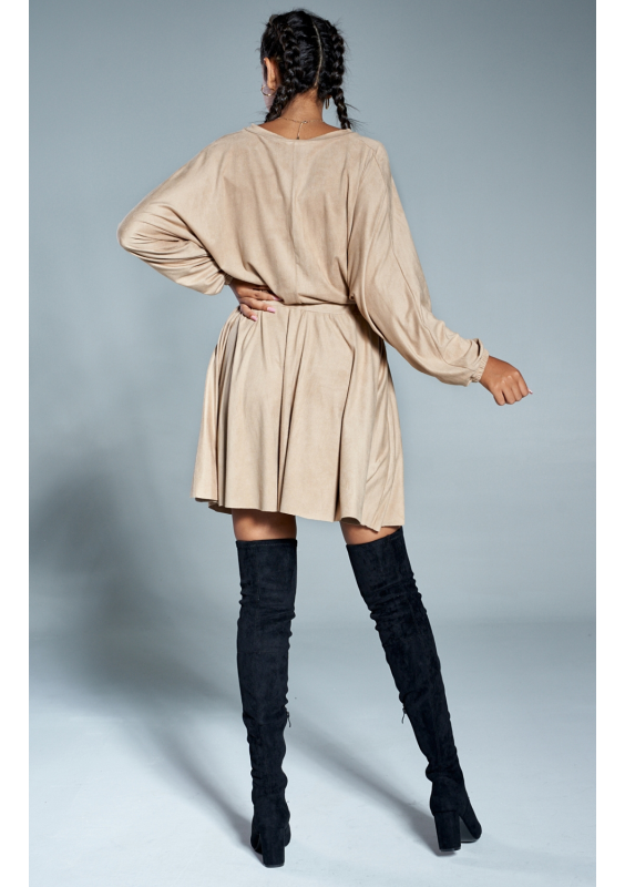 Sukienka z troczkiem z delikatnego zamszu Beżowa