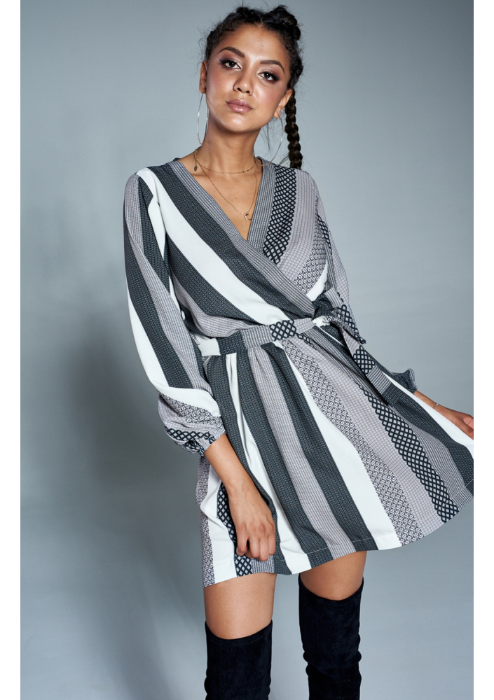 Kopertowa sukienka w paski Czarne