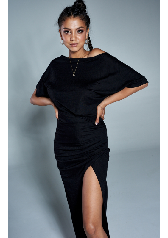 Dopasowana sukienka maxi z kimonową górą Czarna