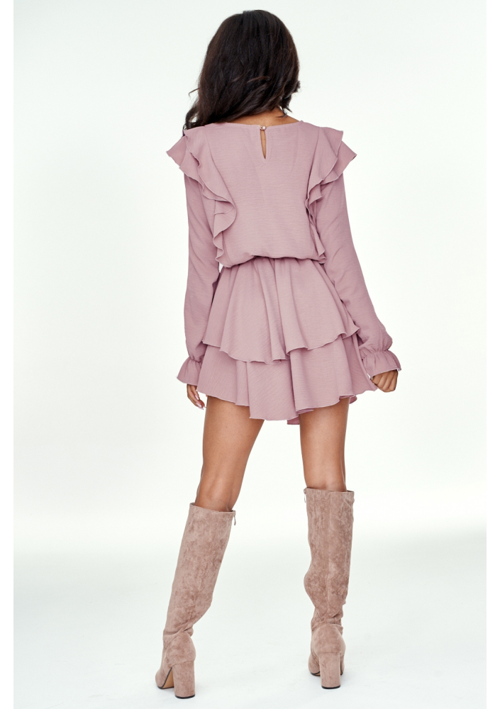 Sukienka z falbanami Pudrowa