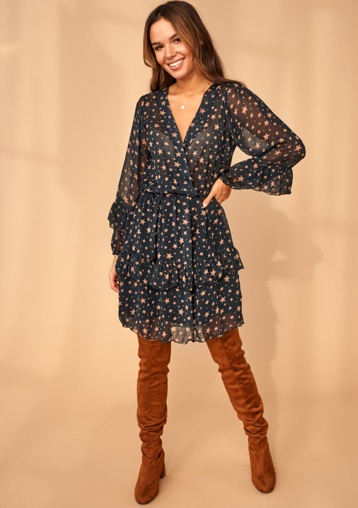 Kopertowa sukienka z szyfonu Stars Czarna