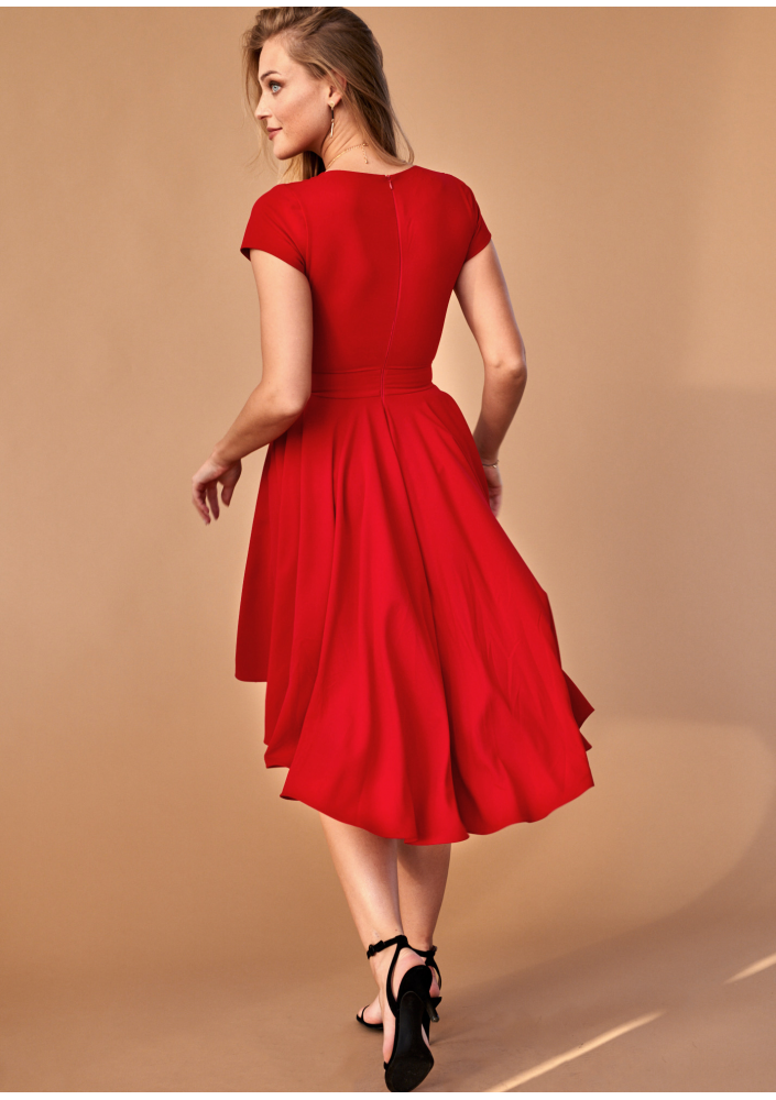 Sukienka z półtora koła z asymetrią Czerwona