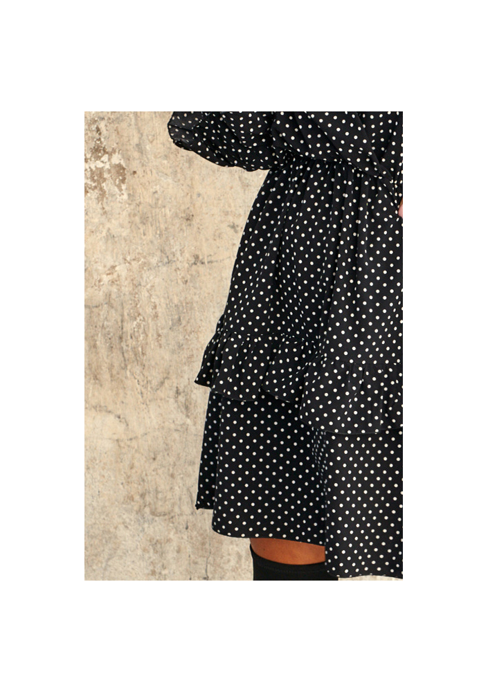 Kopertowa sukienka w Groszki Czarna