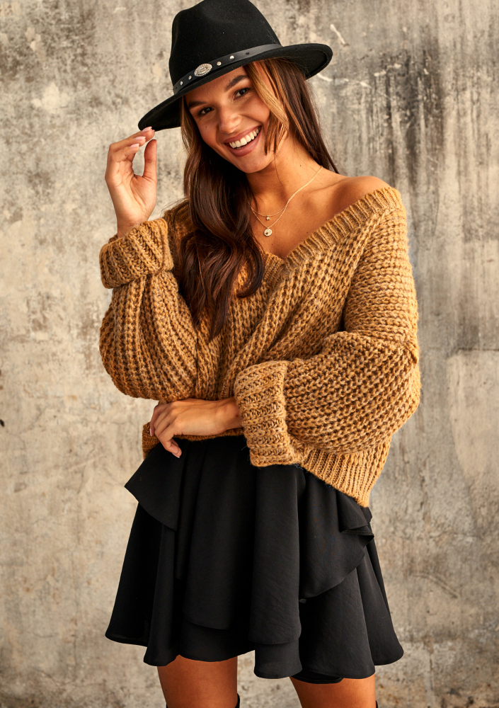 Sweter z moherem dekolt V Miodowy  A40 ILM