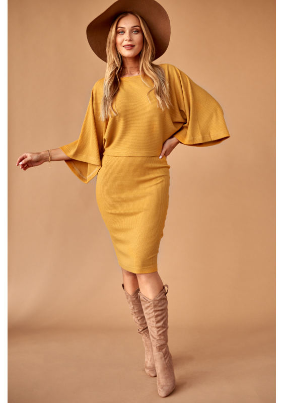 Komplet z dzianiny swetrowej w prążek Musztardowy