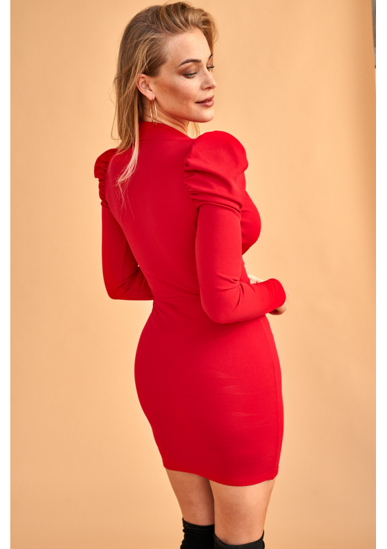 Sukienka z głębokim dekoltem Czerwona