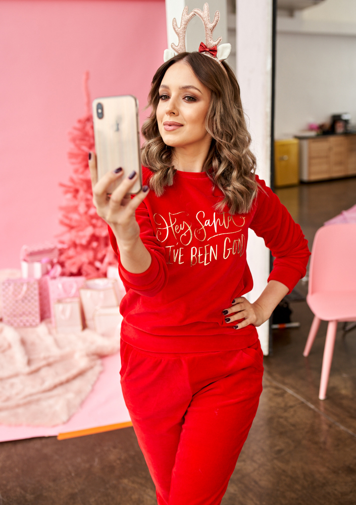 Bluza z weluru "Hey Santa.." Czerwona ILM
