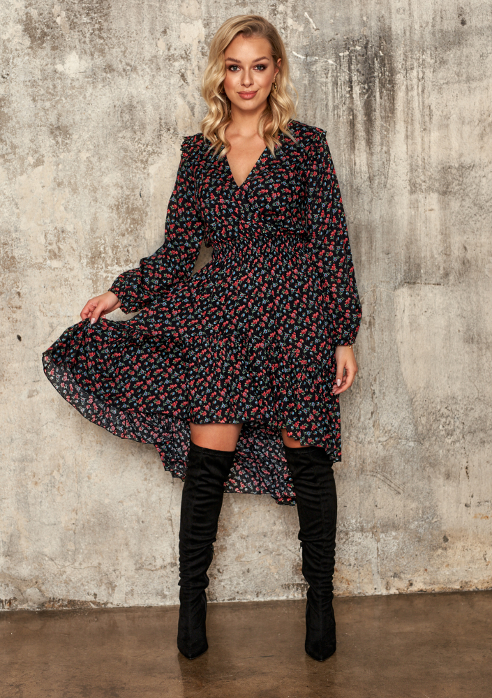 Asymetryczna sukienka z wiskozy w Łączkę