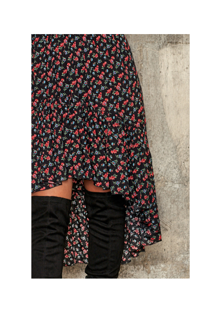 Asymetryczna sukienka z wiskozy w Łączkę