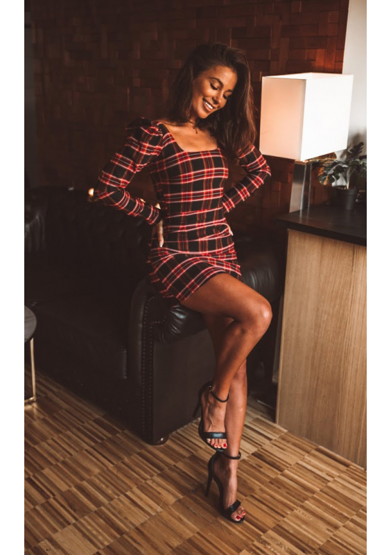 Sukienka z bufką w rękawie w kratkę Czerwona