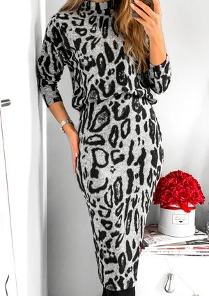 Komplet z dzianiny Leopard Szary