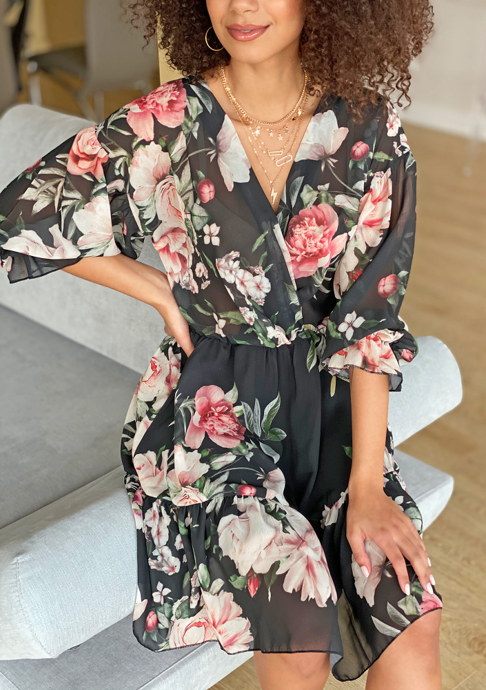 Sukienka z szyfonu w kwiaty Czarna