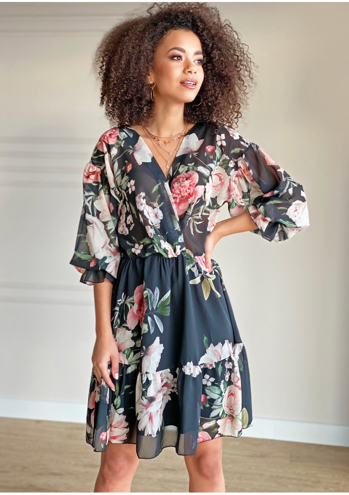 Sukienka z szyfonu w kwiaty Czarna