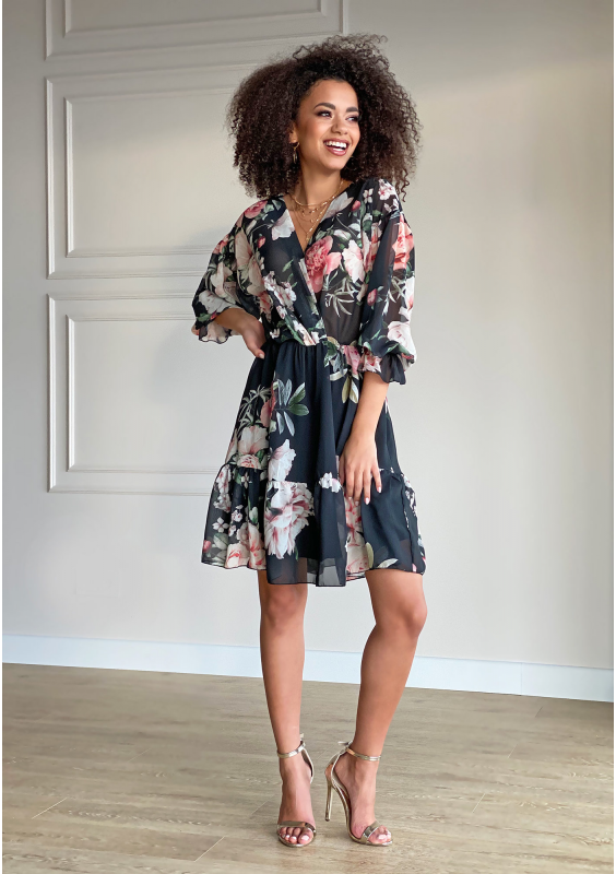 Sukienka z szyfonu w kwiaty Czarna