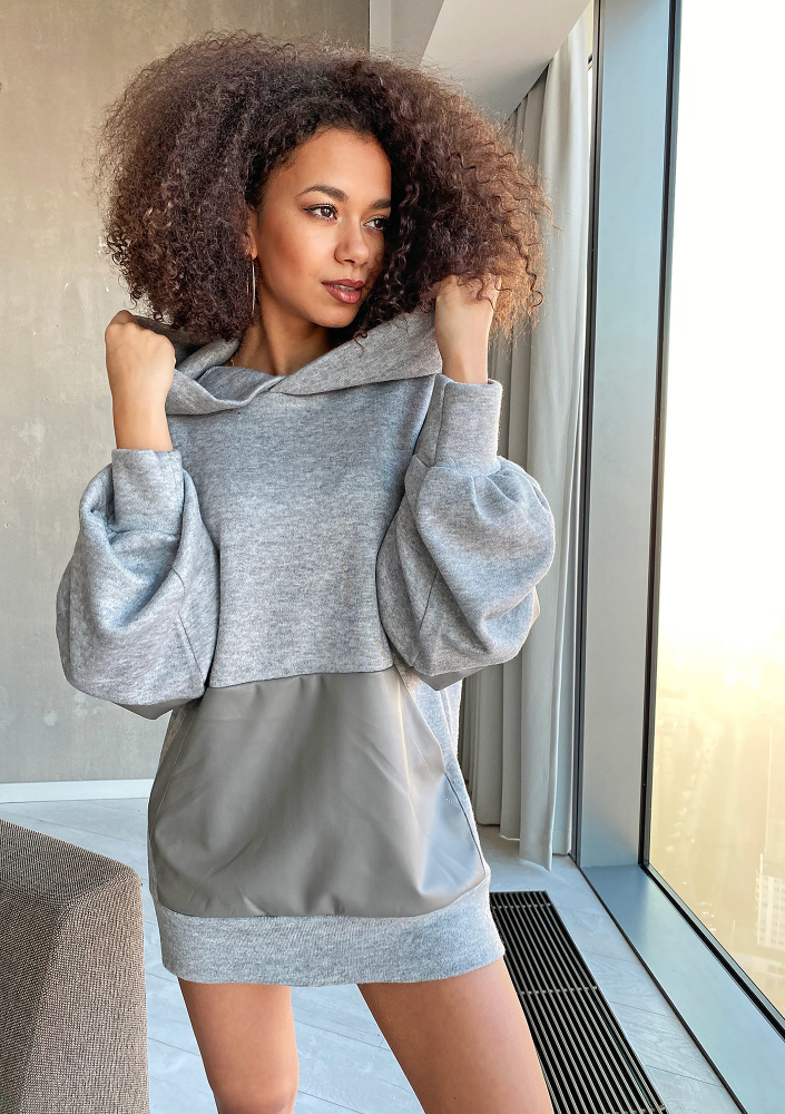 Oversizowy sweter z kapturem Szary
