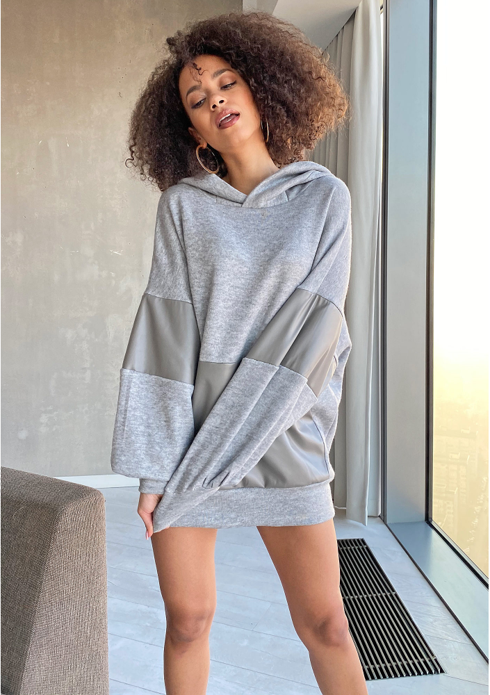 Oversizowy sweter z kapturem Szary