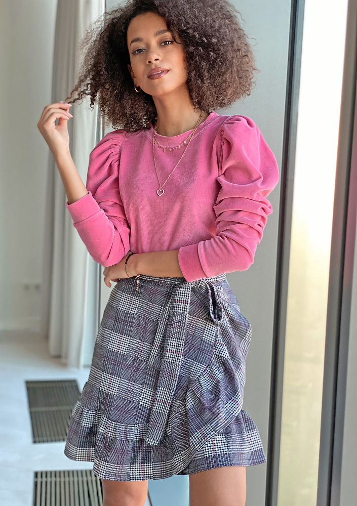 Welurowa bluza z bufką Różowa