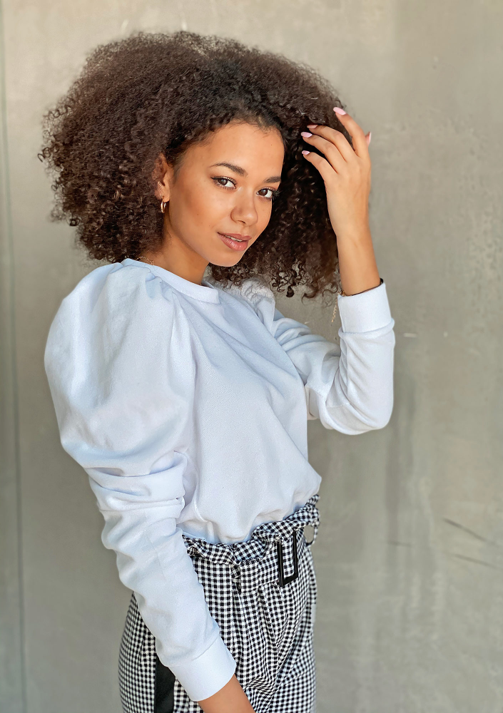 SWETEREK Z APLIKACJĄ DEER