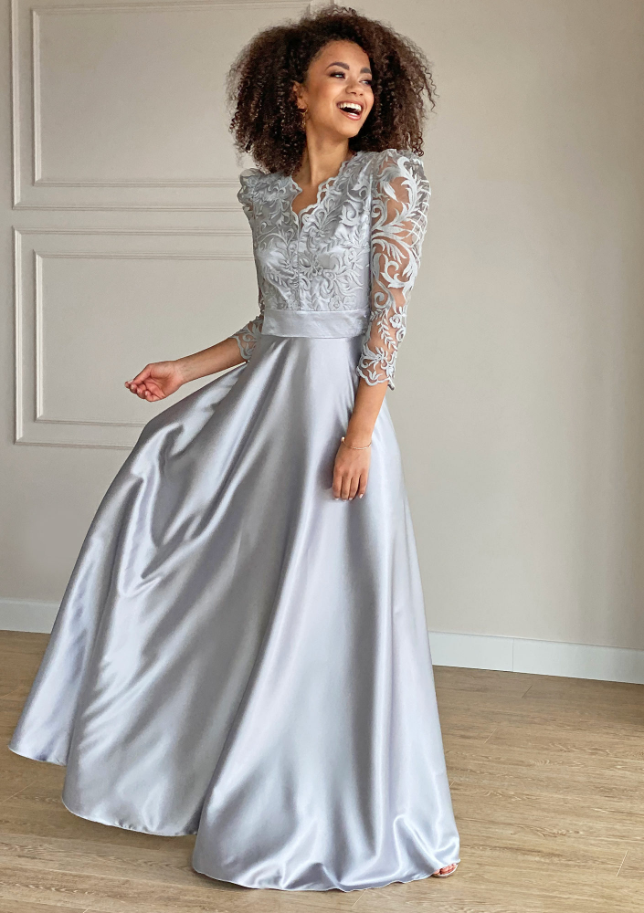 Sukienka maxi z gipiurą Srebrna