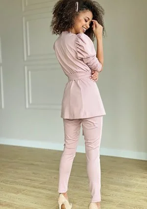 Marynarka z bufką Pudrowa