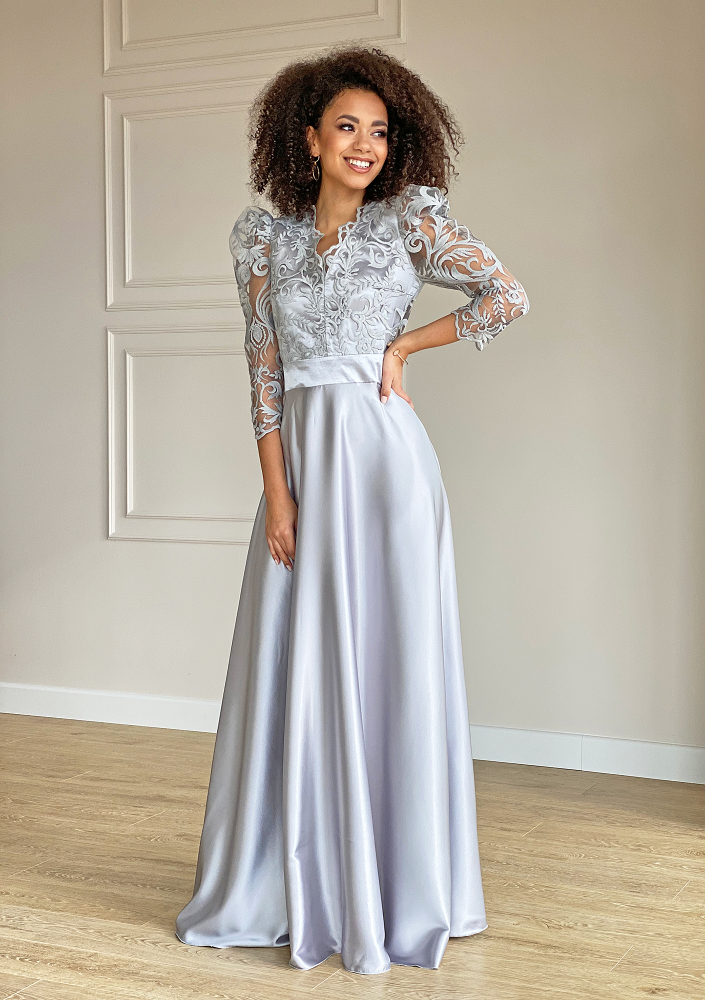 Sukienka maxi z gipiurą Srebrna