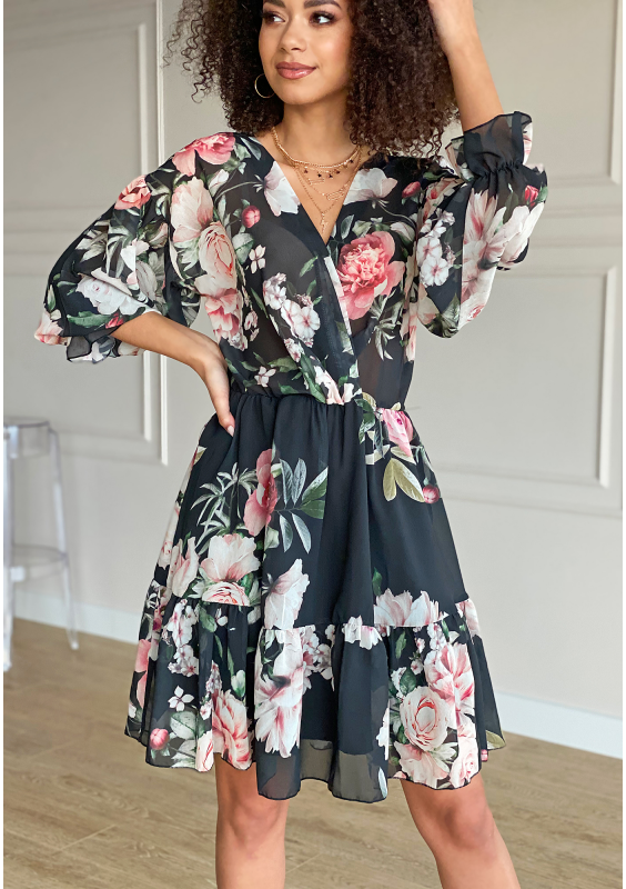 Sukienka z szyfonu w kwiaty Czarna