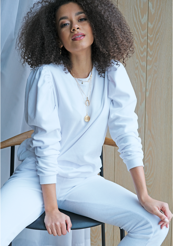 SWETEREK Z APLIKACJĄ DEER