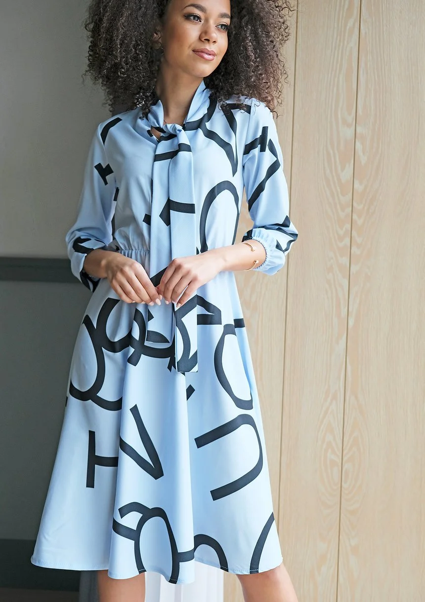 Sukienka midi z wiązaniem Print Błękitna