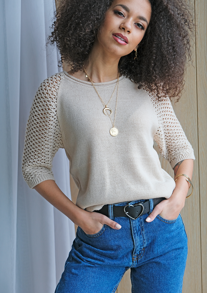 sweter z siatkowym rękawem A50