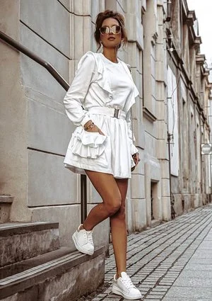 Sukienka z bawełny z falbanami Kremowa