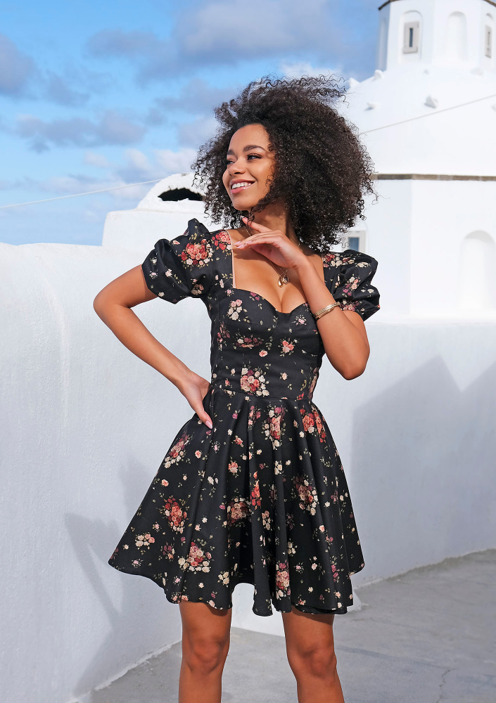 Sukienka z gorsetową górą w łączkę Czarna