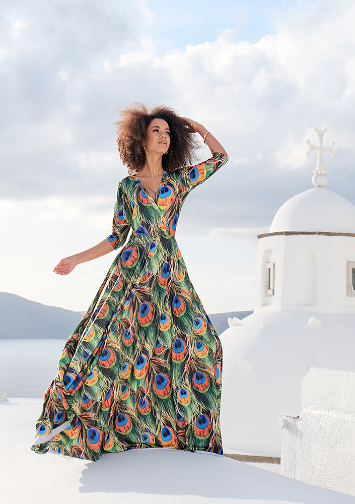 MAXI DRESS IN COLORS LEAVES PRINT