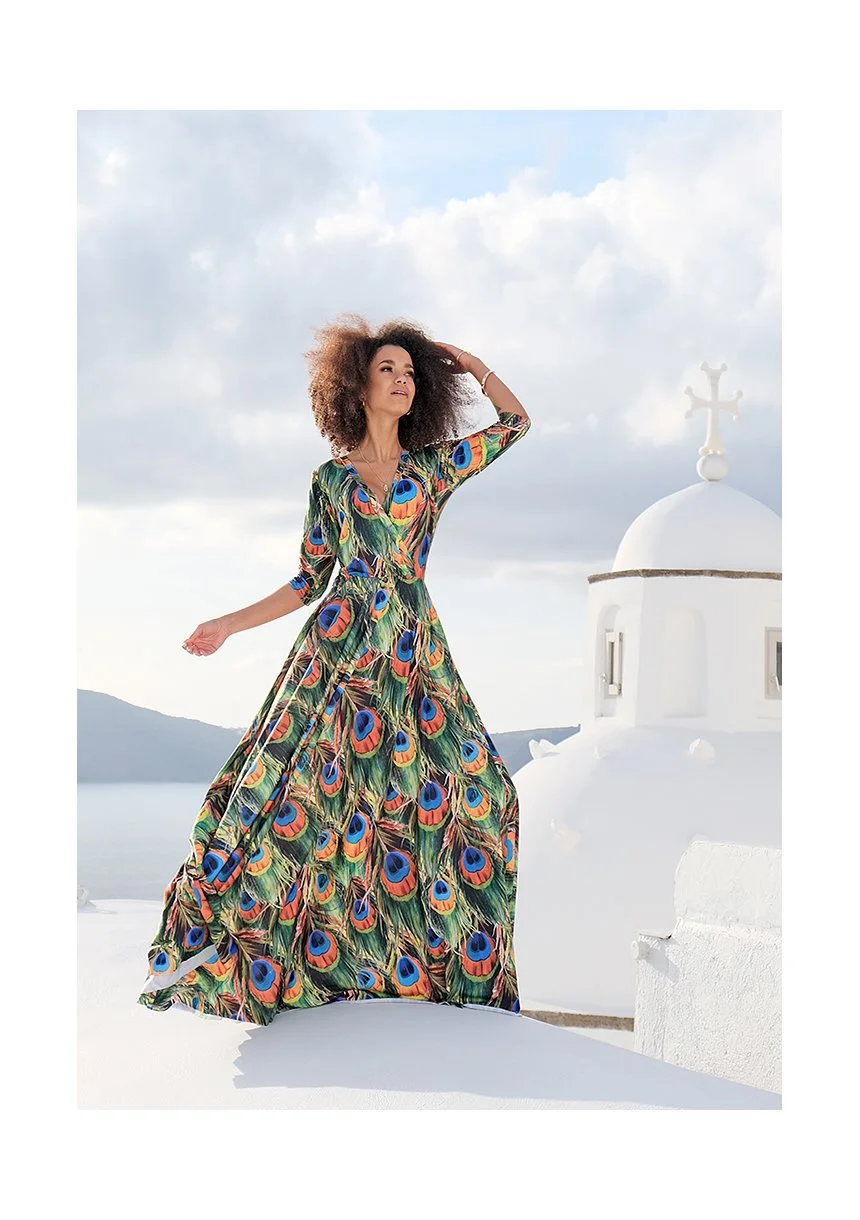MAXI DRESS IN COLORS LEAVES PRINT